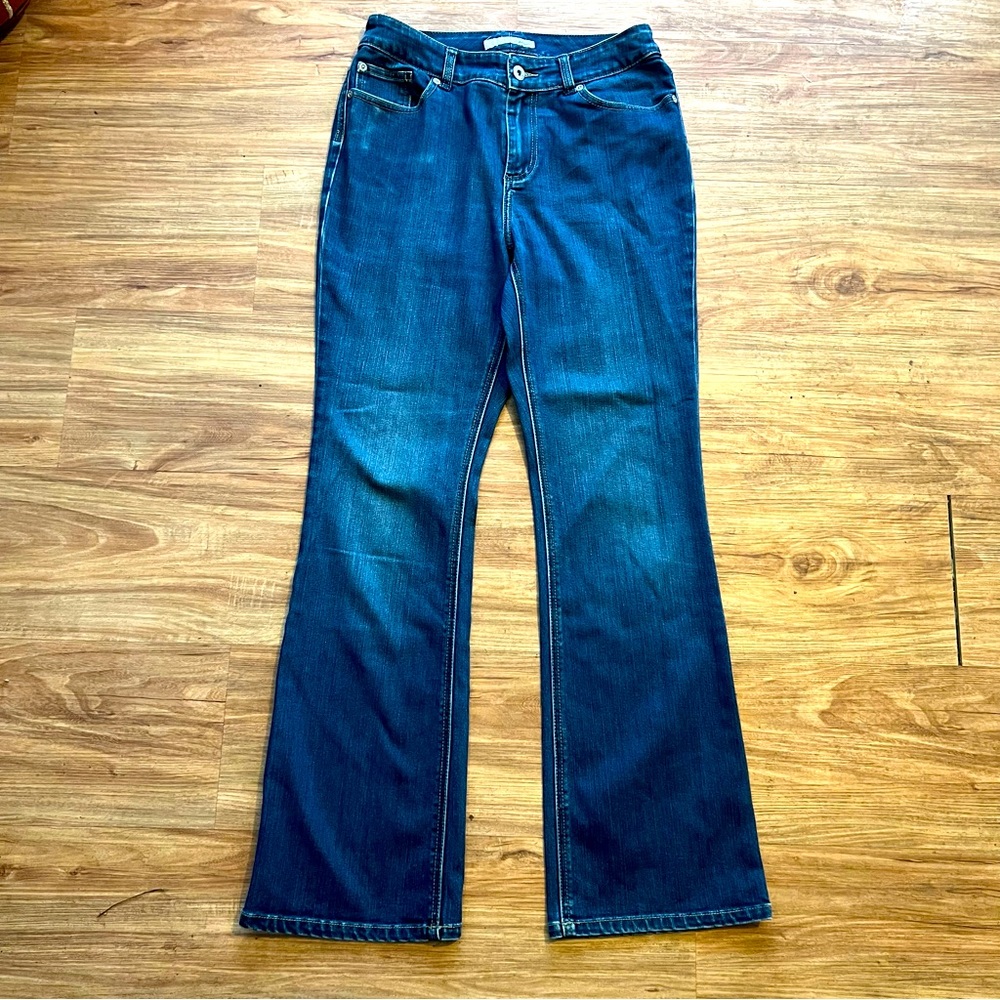 Chicos Platinum Denim Blue Jeans Size .05 Straight Leg Slight Bootcut